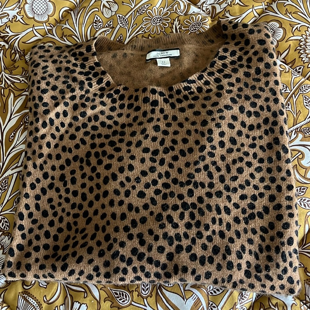 EUC Cashmere Cheetah Print Sweater